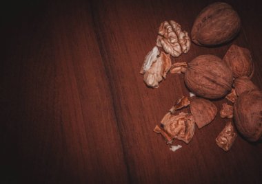 Ceviz. Beyin için vitaminler.