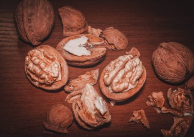 Ceviz. Beyin için vitaminler.