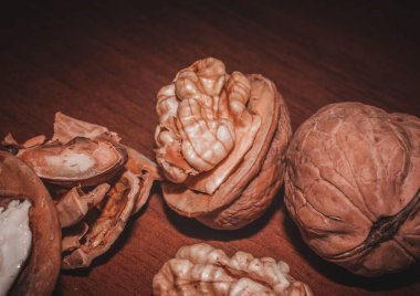 Ceviz. Beyin için vitaminler.