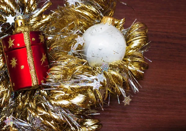 Bir kartpostal ile Noel oyuncaklar için şablon. arka plan.