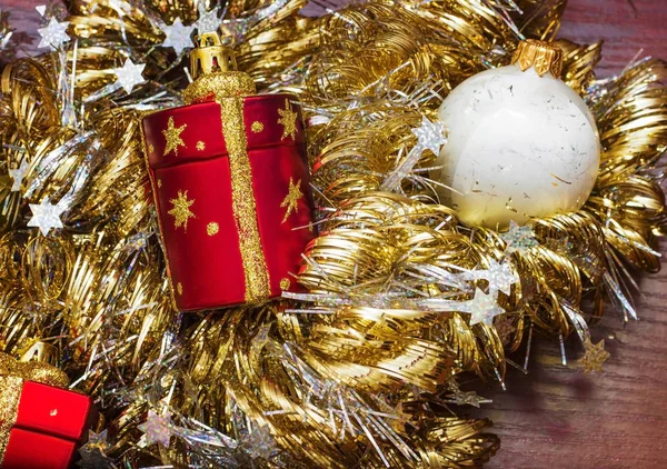 Bir kartpostal ile Noel oyuncaklar için şablon. arka plan.