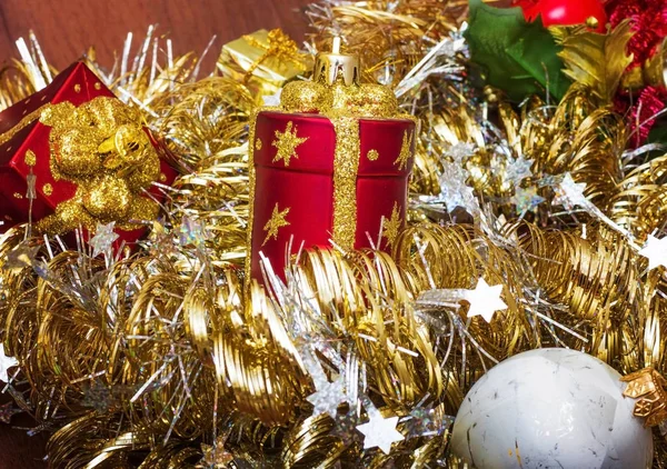 Bir kartpostal ile Noel oyuncaklar için şablon. arka plan.