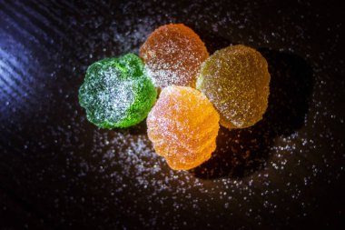 Şeker renkli tatlılar.