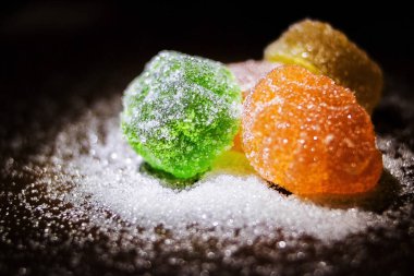 Şeker renkli tatlılar.