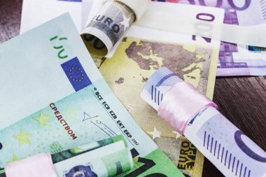 Euro para farklı mezheplerin