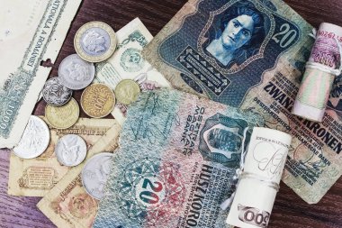 Farklı ülkelerin eski para