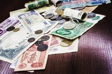 Farklı ülkelerin eski para