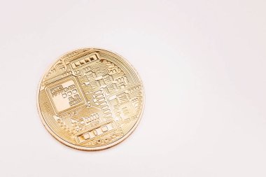 Bitcoin altın sikke üzerinde pembe
