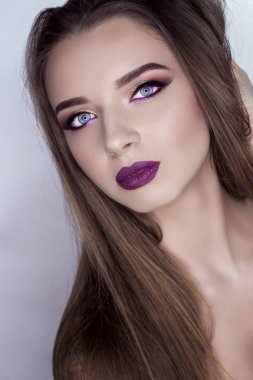 Esmer için profesyonel makyaj