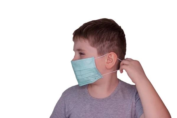 Хлопчик Який Носить Антивірусну Маску Білому Тлі — стокове фото