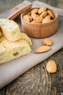 ev yapımı Badem Çerezler