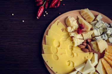 Lezzetli meze. Peynir tabağı.