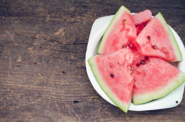 taze dilimlenmiş karpuz