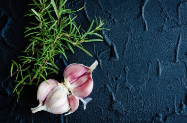 sarımsak ve biberiye