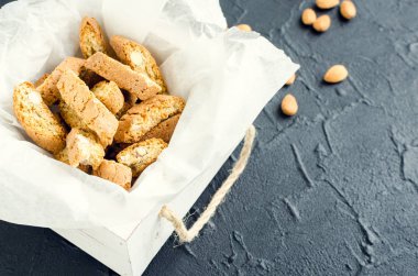 İtalyan cantuccini kurabiye