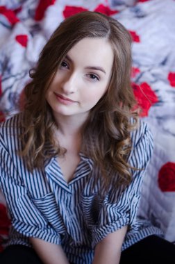 Çekici genç modeli