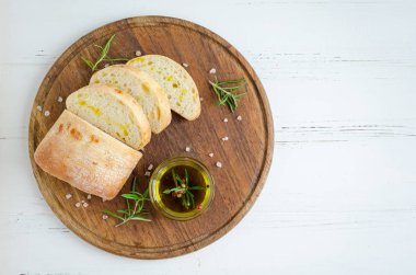 ciabatta ekmeği dilimlenmiş