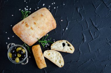 İtalyan ciabatta ekmeği