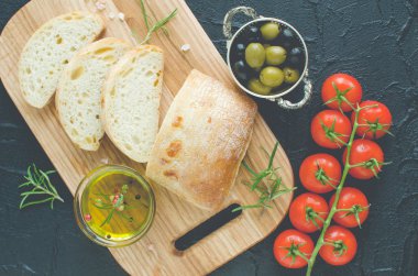 İtalyan ciabatta ekmeği