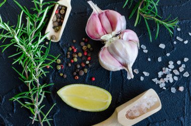 otlar ve baharatlar seçimi