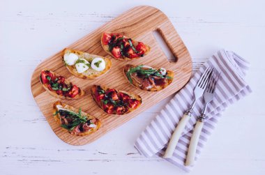 Brushetta veya otantik geleneksel İspanyolca tapas