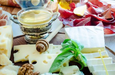 Farklı tipteki Peynir tabağı