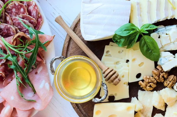 Farklı tipteki Peynir tabağı