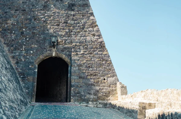 Ulcinj Stari Grad için ana giriş.