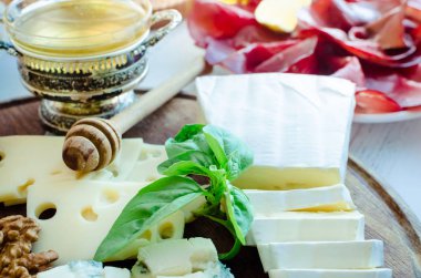 Farklı tipteki Peynir tabağı