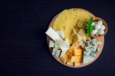 Lezzetli meze. Peynir tabağı.