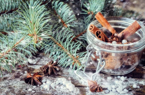 Anís y canela para Navidad — Foto de Stock