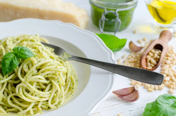 Spaghetti Homemade Pesto Sauce White Wooden Table Pasta Pesto Alla — Stock Photo, Image