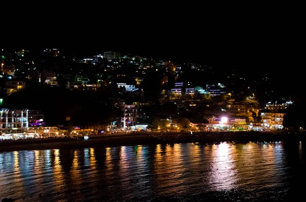 Gece görünümü Ulcinj, Karadağ