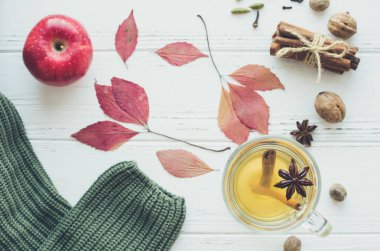 Sonbahar beyaz şarap ya da gluhwein