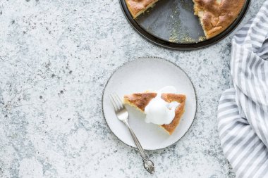 taze pişmiş elma pasta elmalı