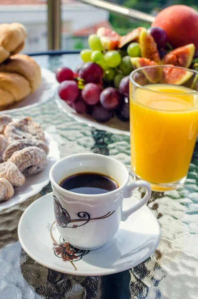 Healthy Breakfast Table Cup Coffee Glass Fresh Orange Juice Cookies — Stock Fotó