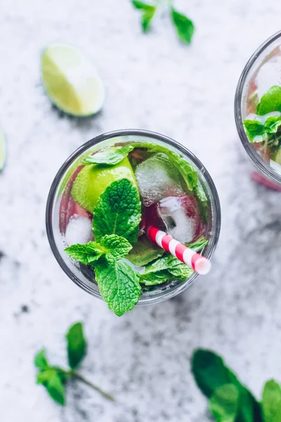 Summer Refreshing Drink Rhubarb Lime Mint Rhubarb Lemonade Glass Fresh — Stock Photo, Image