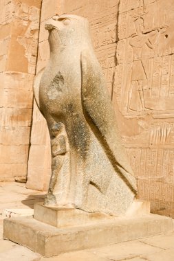 Edfu, Mısır, Horus heykelinin