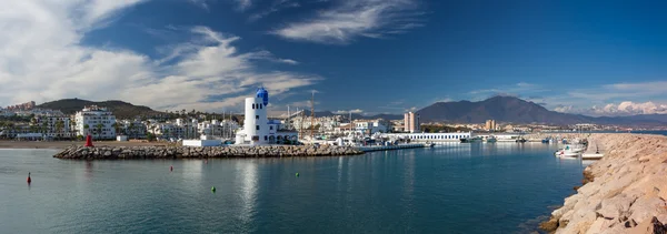 Duquesa liman, Costa del Sol, İspanya Panoraması