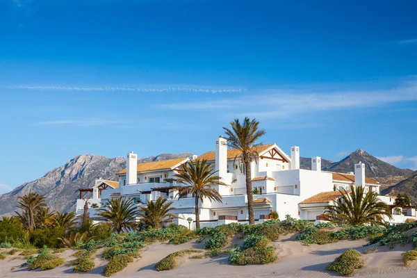 Lucxury İspanyol Villa ve Aprtments