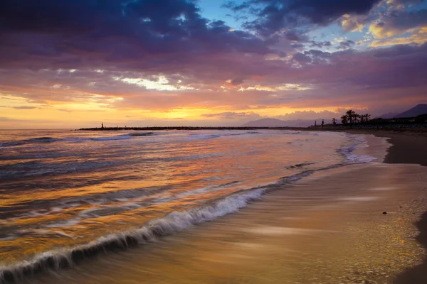 Pôr do sol em Cabopino — Fotografia de Stock