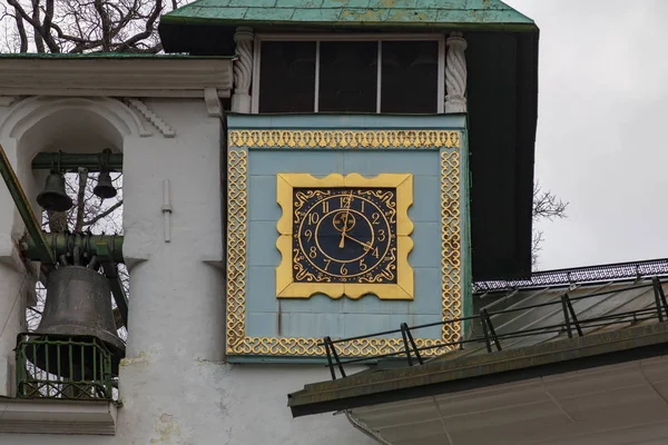 Relógio Banhado Ouro Torre Sineira Igreja Ortodoxa — Fotografia de Stock