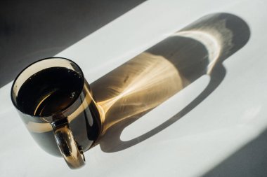 Işık ve gölge oyunu.