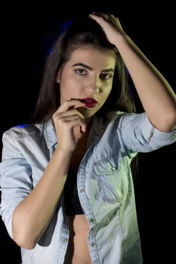 genç kadın stüdyo portre 