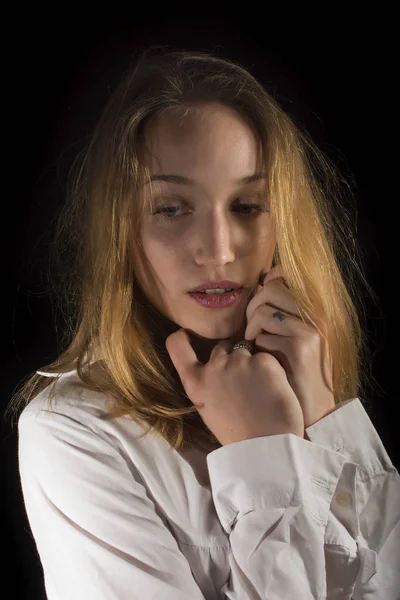 Menina com camisa — Fotografia de Stock