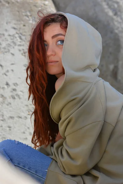 Redhead with blue eyes — Stock Photo, Image