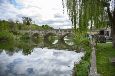 Avon Nehri 'ndeki Batheaston Köprüsü, Uk