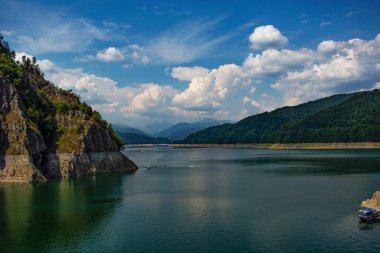 Vidraru Barajı, Transfagarasan ve Romanya üzerine panoramik manzara