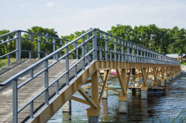 Küçük köprü bir harika yaz gün