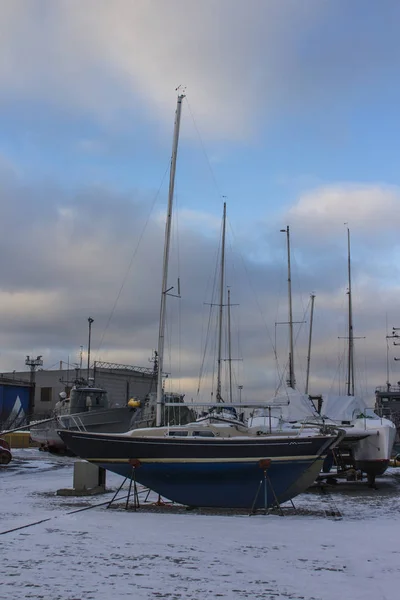 Drewniany Jacht Żaglowy Brzegu Muzeum Flight Harbor Tallinie Zimie Estonia — Zdjęcie stockowe